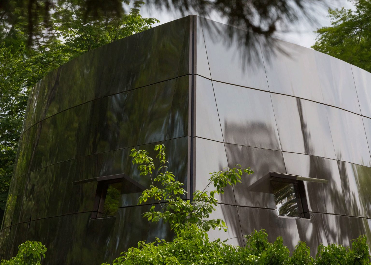 Aluminum Composite Panel Roof; The Best Roofing Material - ACM Panel